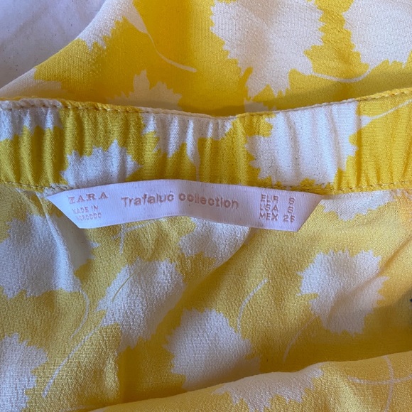NWOT Zara yellow floral off the shoulder top - Picture 2 of 6